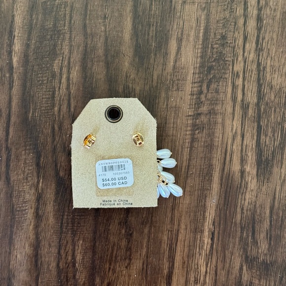 Anthropologie pearl Cluster Crystal drop Earring - Picture 10 of 11